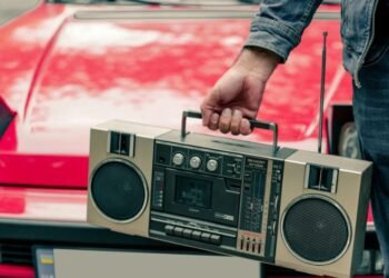 Is RadioShack Pro 163 P25