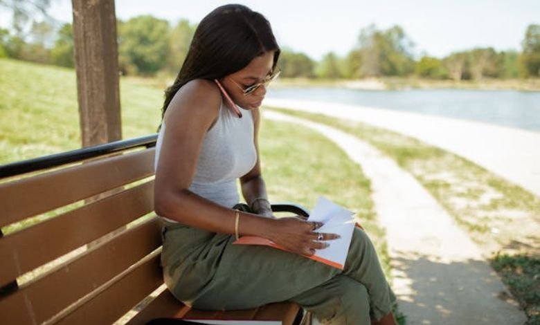 Is Mike Farrell and Will Ferrell Related