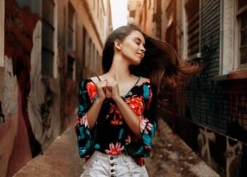 Move That Sends Tresses Flying