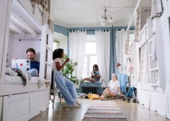 Blog post tittal: dorm bed extender Business & Side Hustles Creativity & Content Ideas Culture & Trends Health & Mindfulness News & Current Affairs Personal Growth & Lifestyle Technology & AI Tools Tell me just 1 category which is best suitable for this blog post.