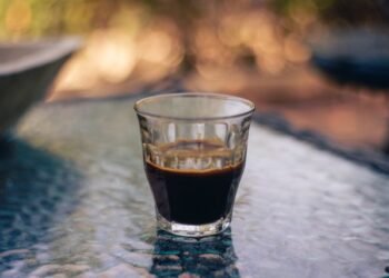 is cold brew stronger than espresso
